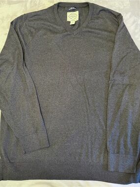 St. John's Bay Charcoal V-Neck Sweater